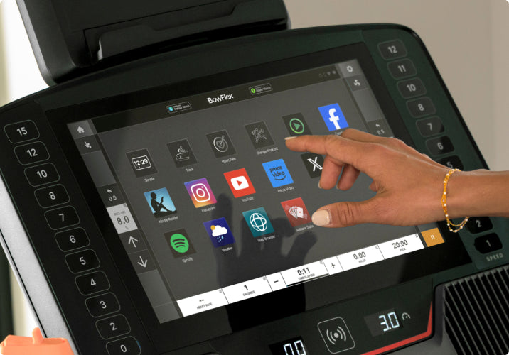 40.6 / 16” HD touchscreen